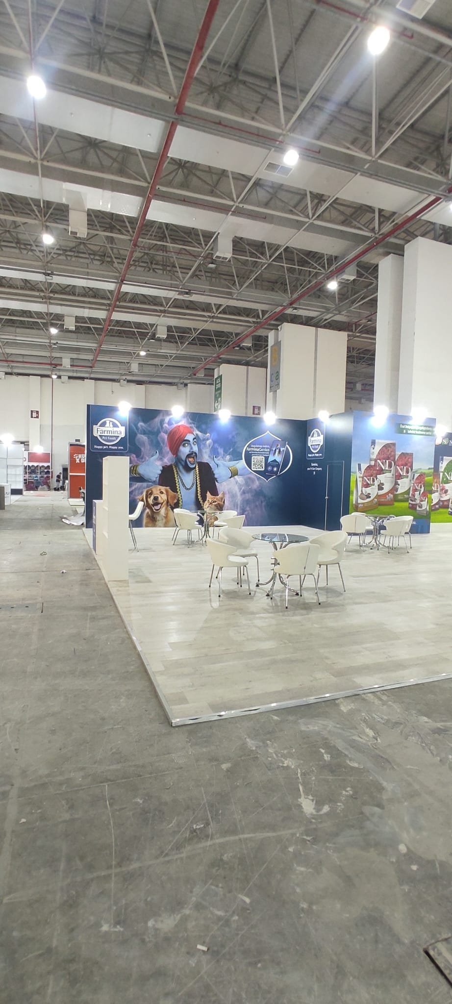 Exhibition stand installation photo 3