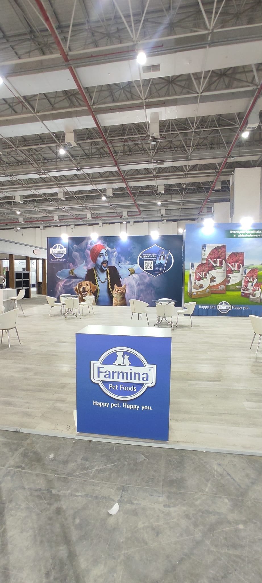 Exhibition stand installation photo 7