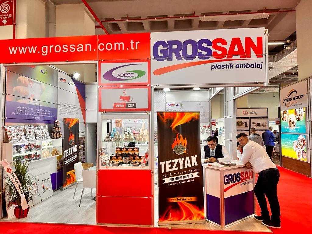 Exhibition stand installation photo 24