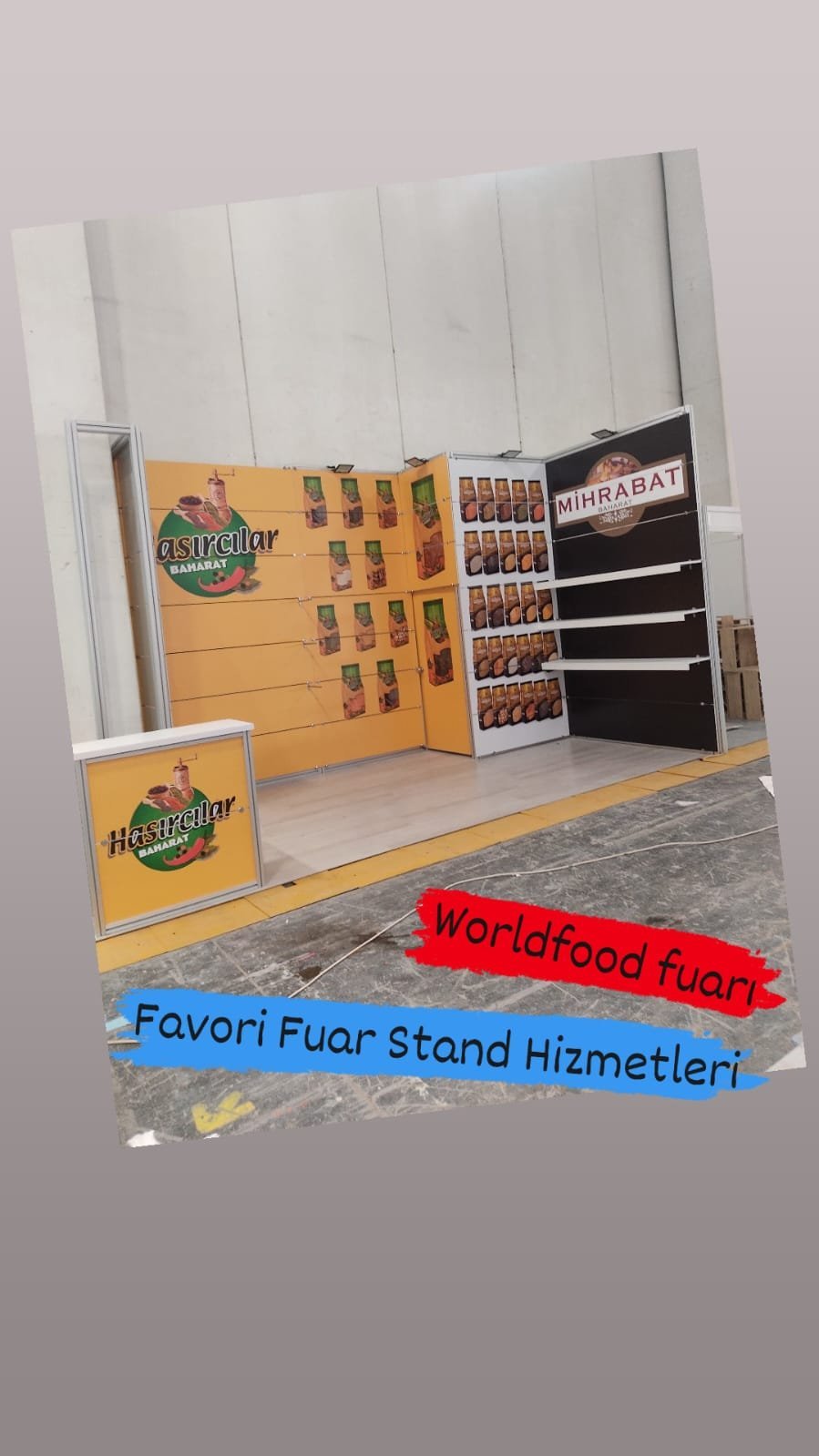 Exhibition stand installation photo 38